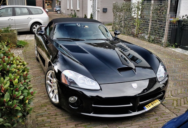 Dodge Viper SRT-10 Roadster 2003