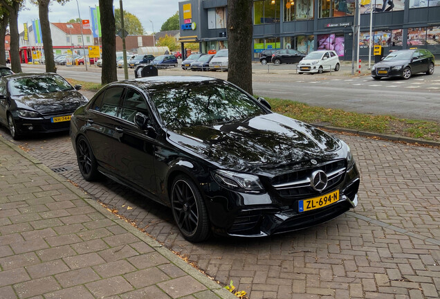 Mercedes-AMG E 63 S W213