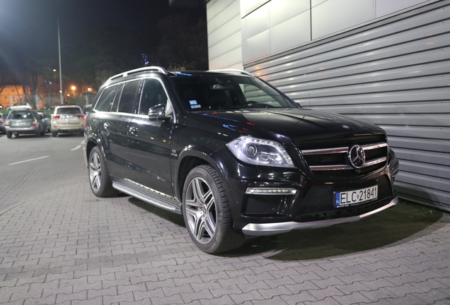 Mercedes-Benz GL 63 AMG X166