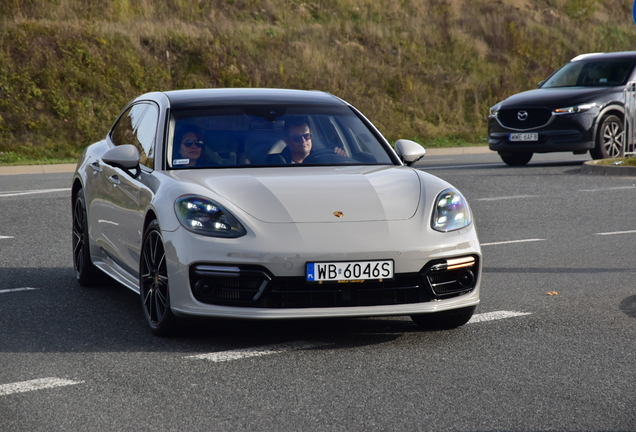 Porsche 971 Panamera Turbo Sport Turismo