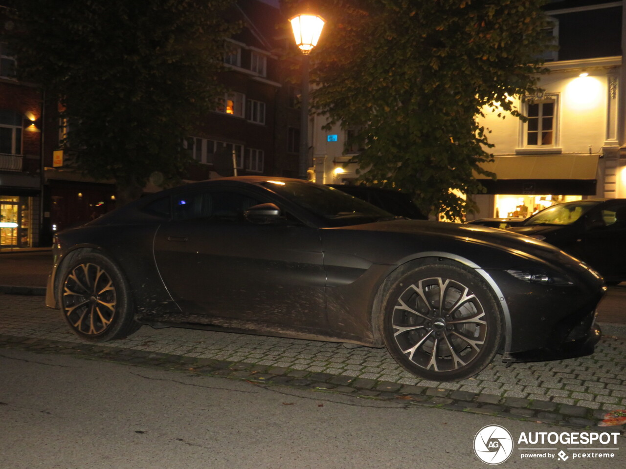 Aston Martin V8 Vantage 2018