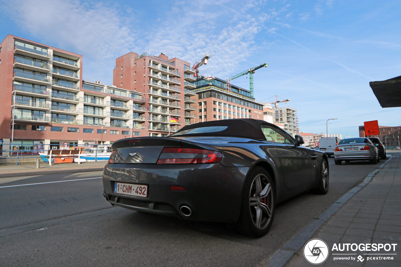 Aston Martin V8 Vantage Roadster