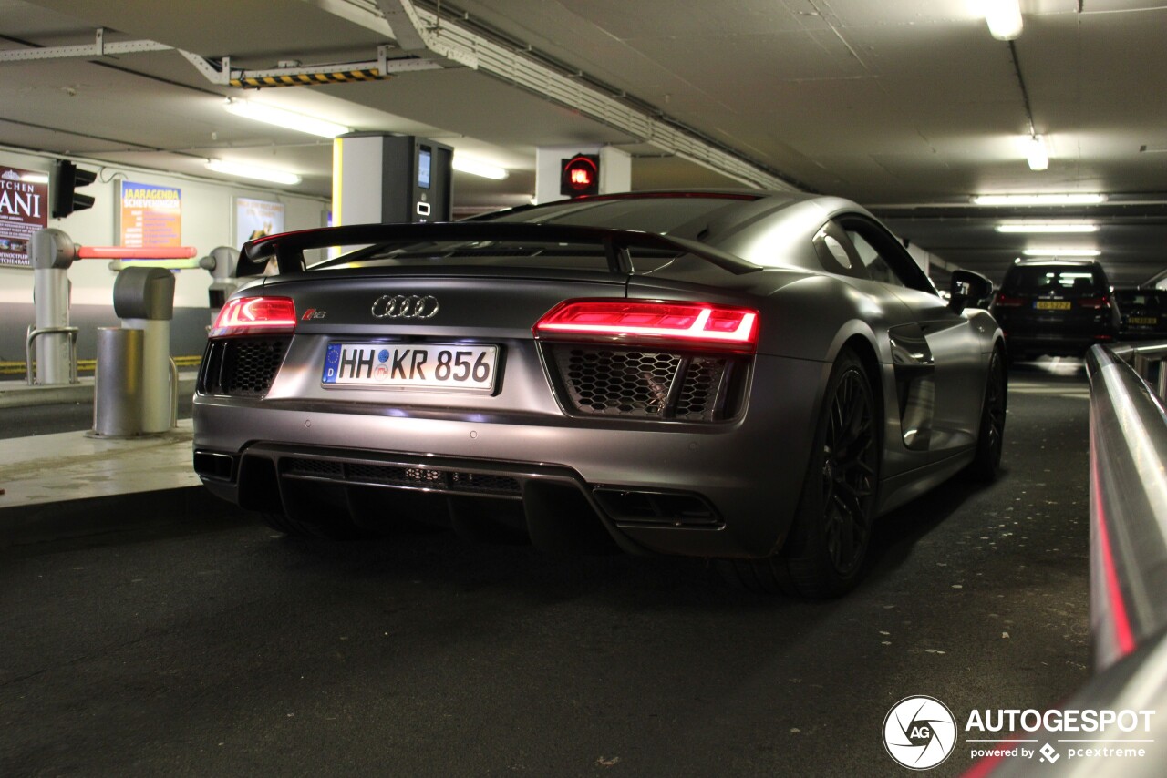 Audi R8 V10 Plus 2015