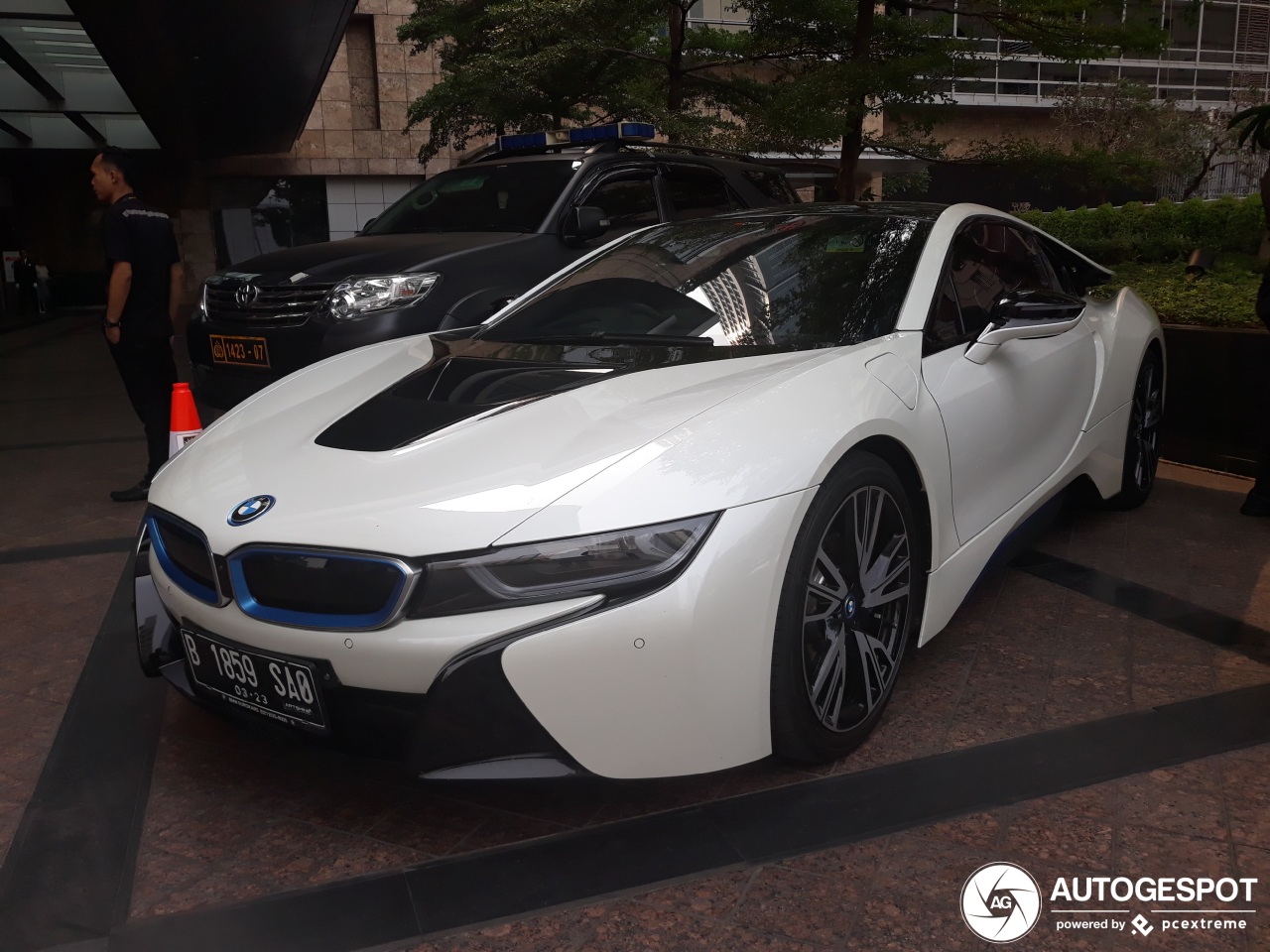 BMW i8