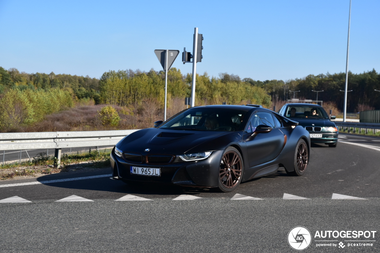 BMW i8