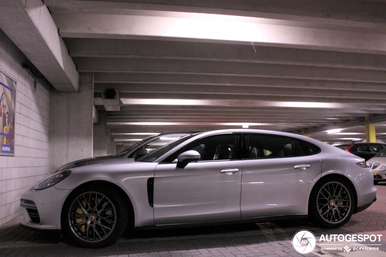 Porsche 971 Panamera Turbo S E-Hybrid Executive