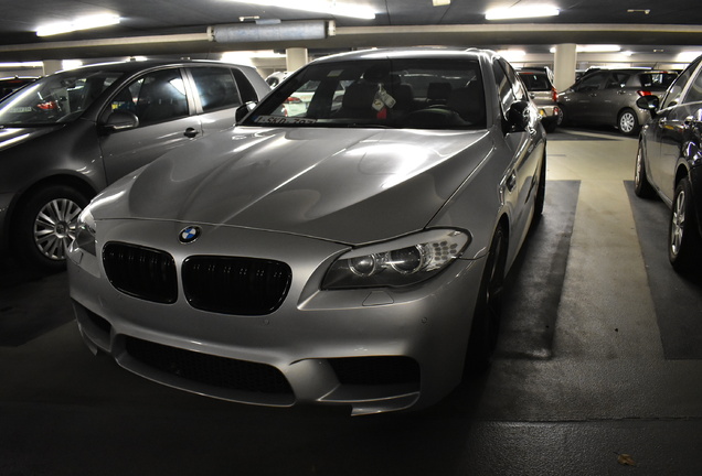 BMW M5 F10 2011