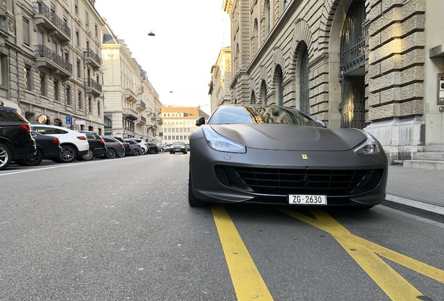 Ferrari GTC4Lusso T