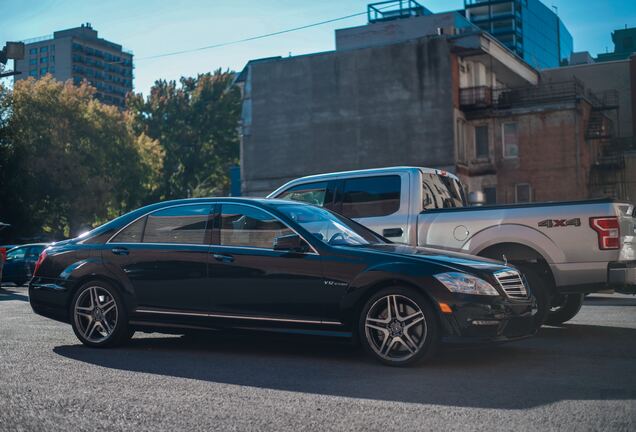 Mercedes-Benz S 65 AMG V221 2010