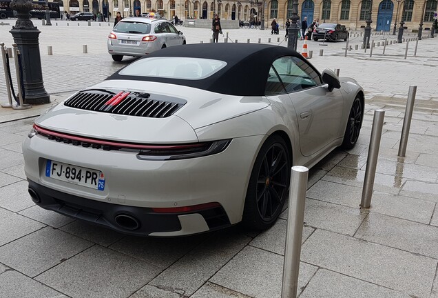 Porsche 992 Carrera 4S Cabriolet