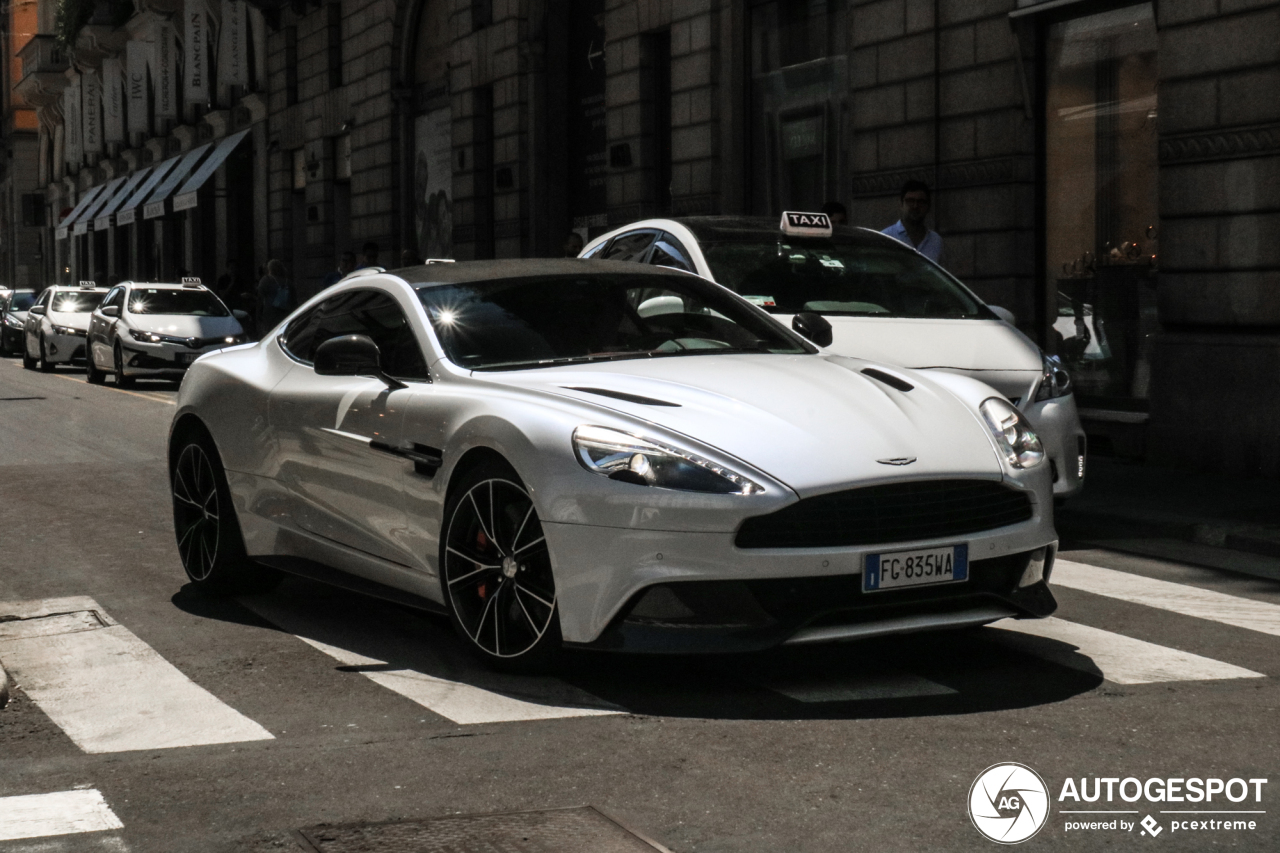 Aston Martin Vanquish 2013