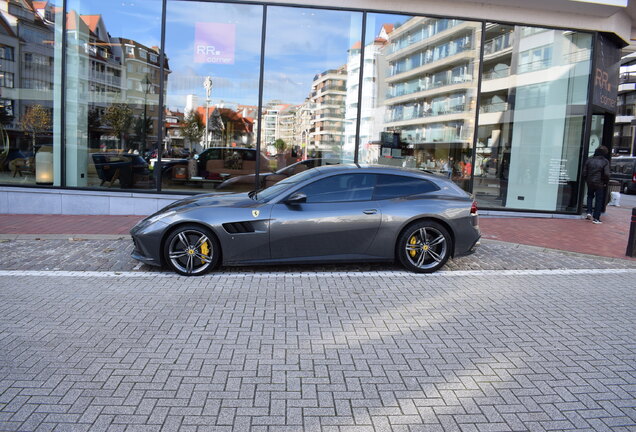 Ferrari GTC4Lusso