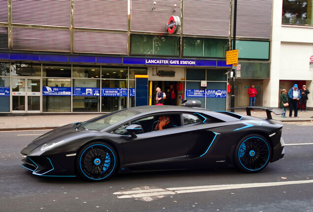 Lamborghini Aventador LP750-4 SuperVeloce