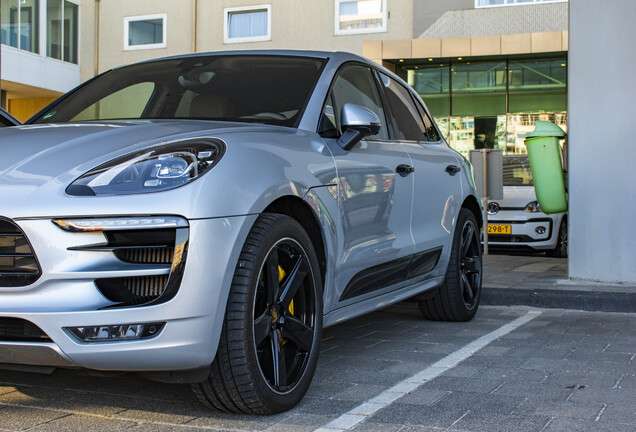 Porsche 95B Macan GTS