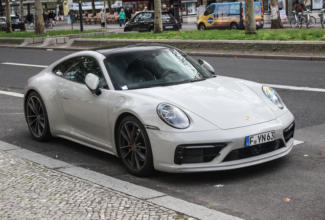 Porsche 992 Carrera 4S