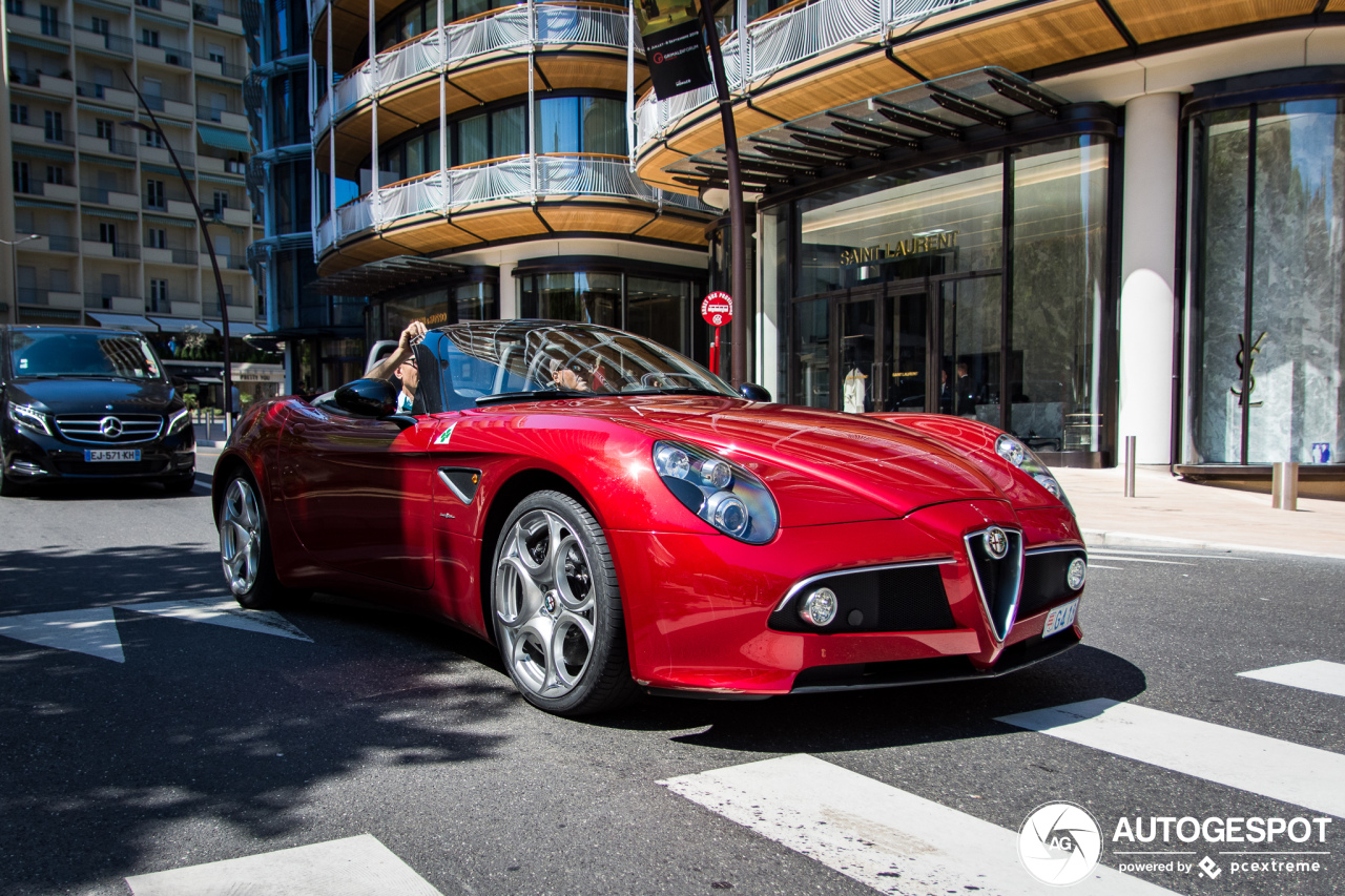 Alfa Romeo 8C Spider