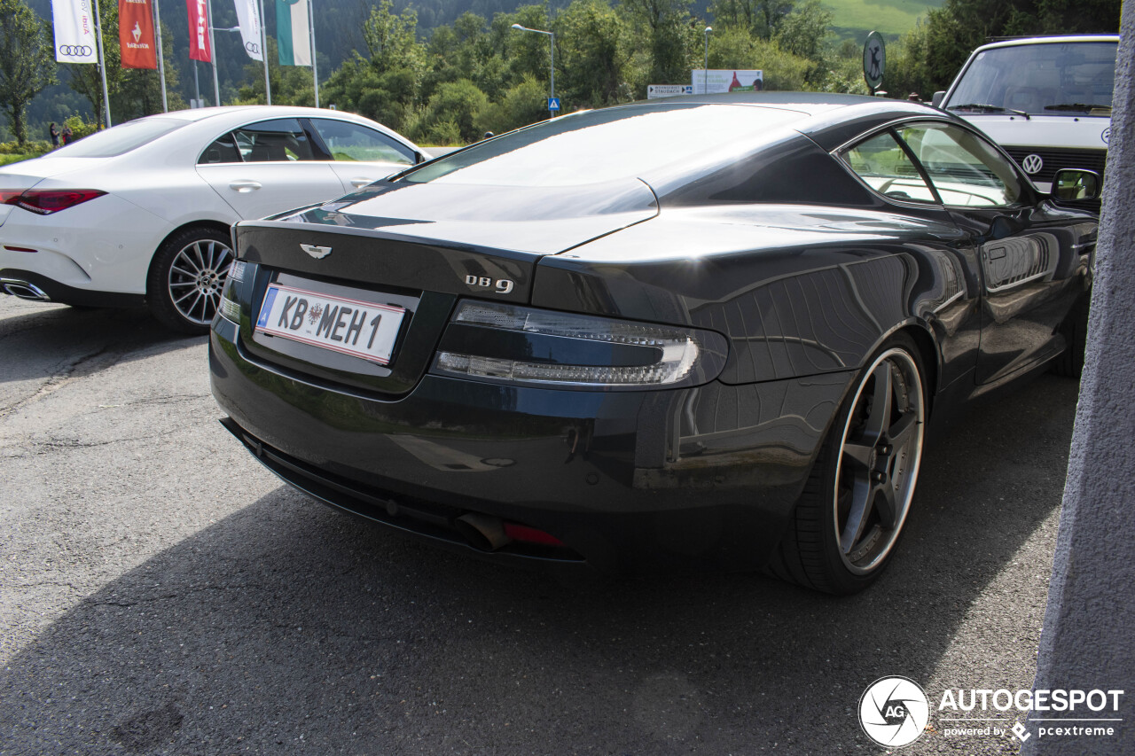 Aston Martin DB9