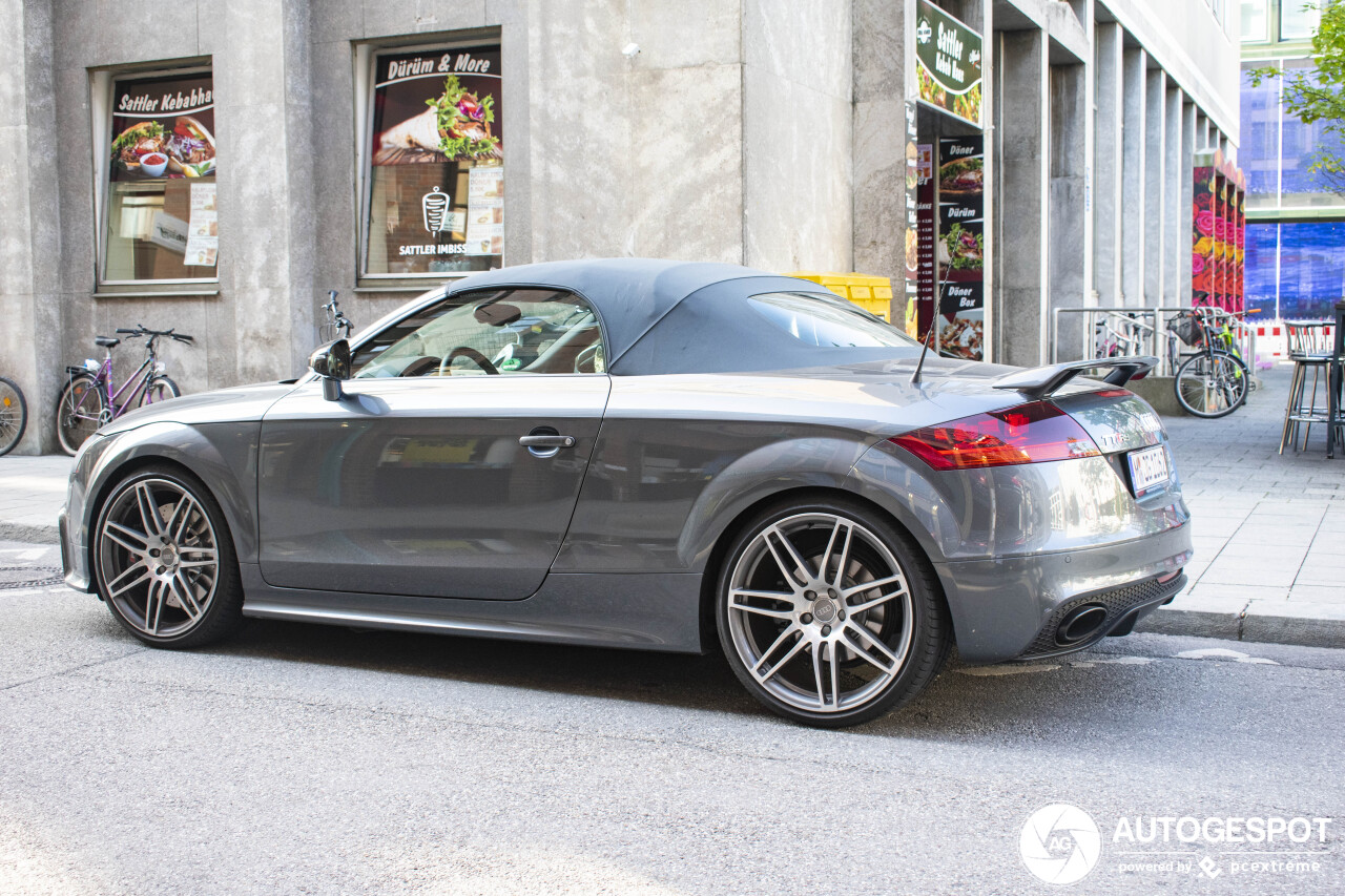 Audi TT-RS Roadster