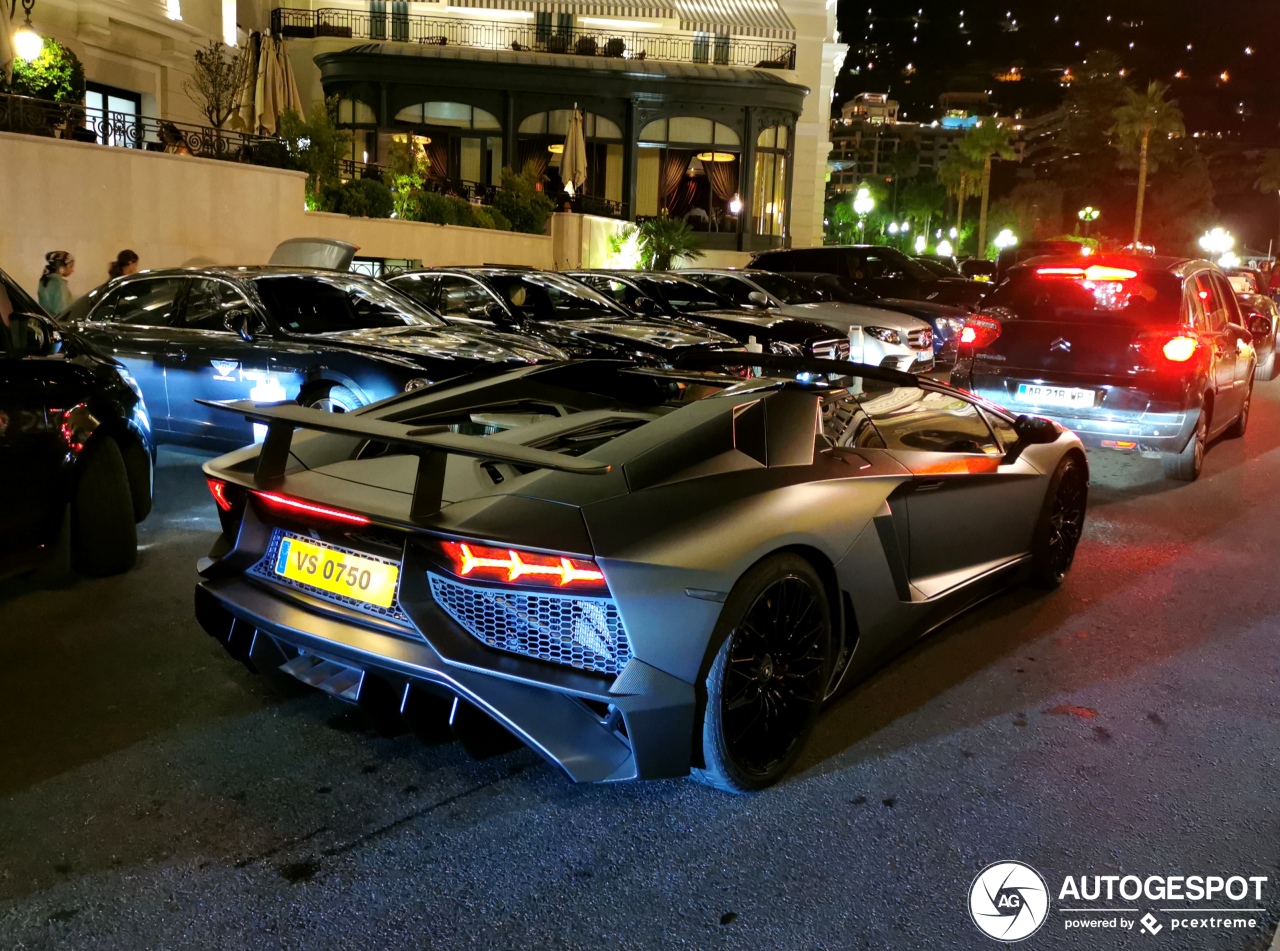 Lamborghini Aventador LP750-4 SuperVeloce Roadster