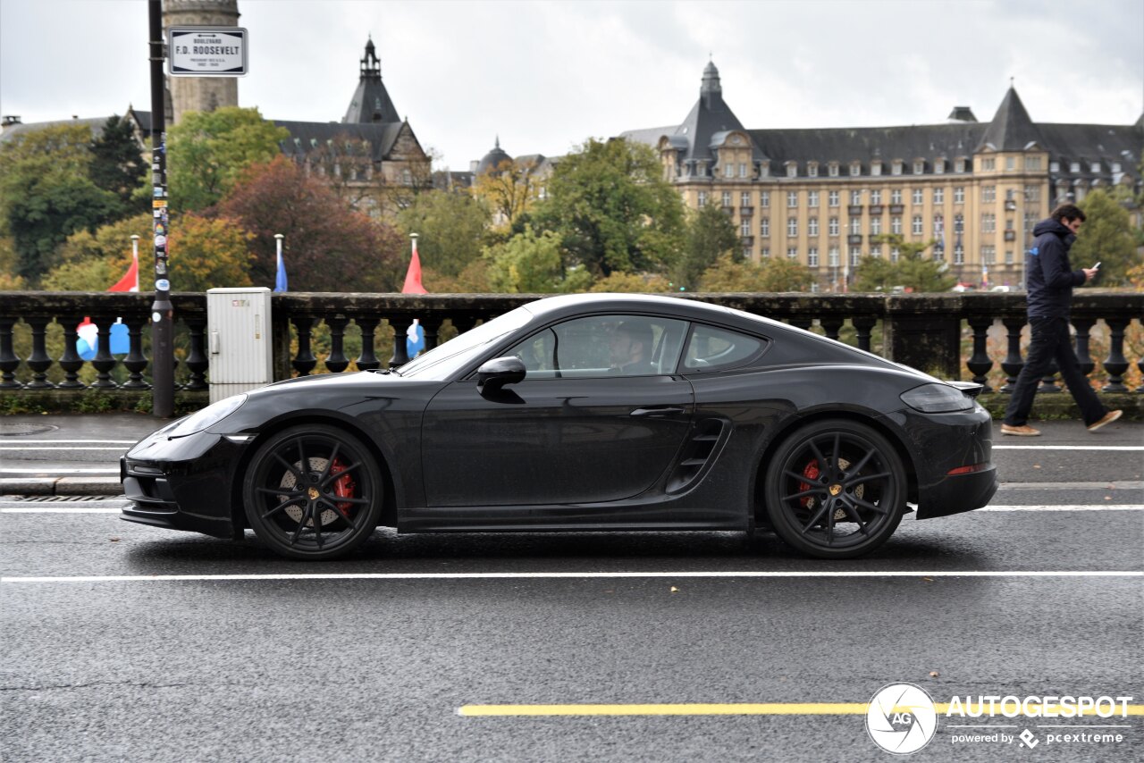 Porsche 718 Cayman GTS