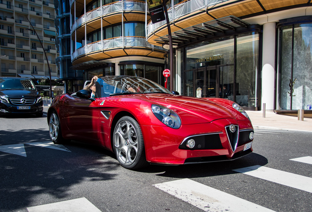 Alfa Romeo 8C Spider