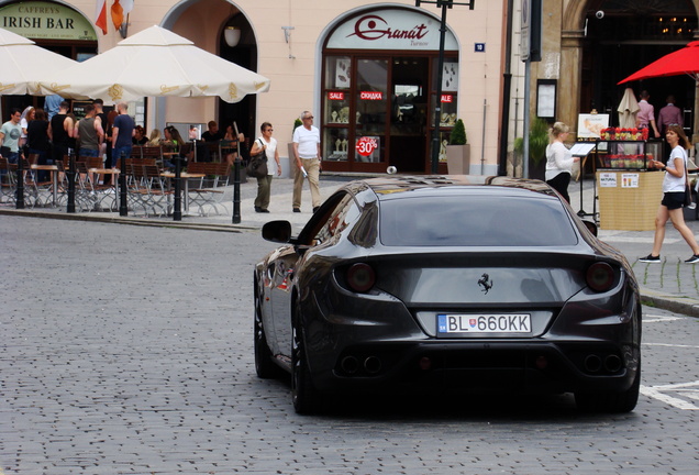 Ferrari FF