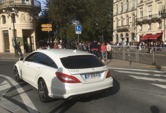 Mercedes-Benz CLS 63 AMG X218 Shooting Brake