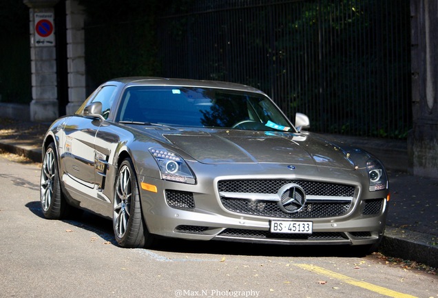 Mercedes-Benz SLS AMG