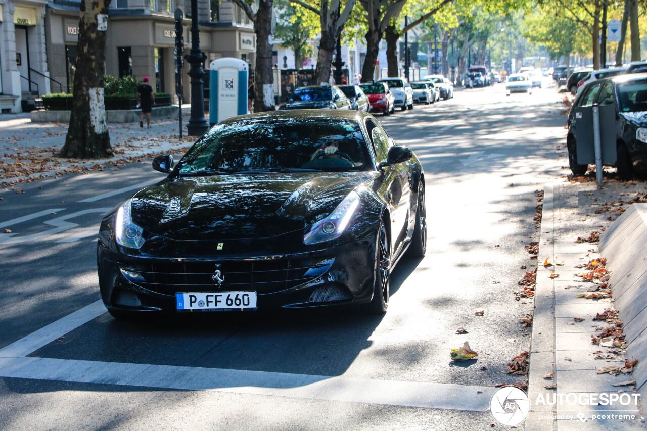 Ferrari FF