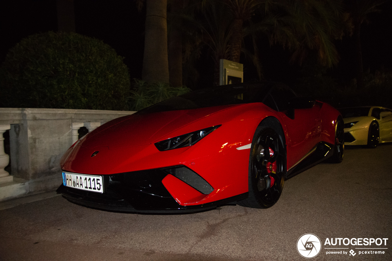 Lamborghini Huracán LP640-4 Performante Spyder