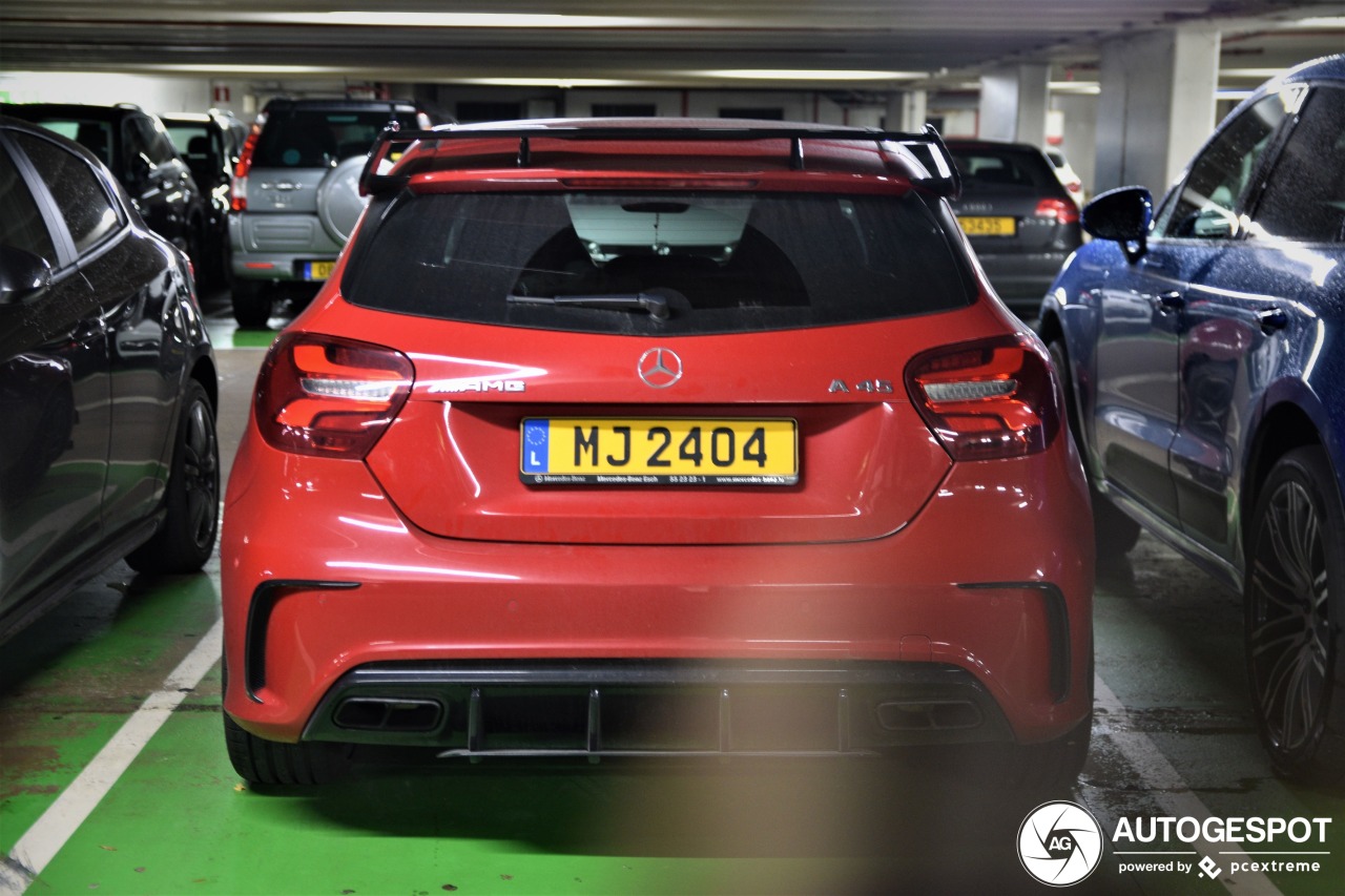 Mercedes-AMG A 45 W176 2015