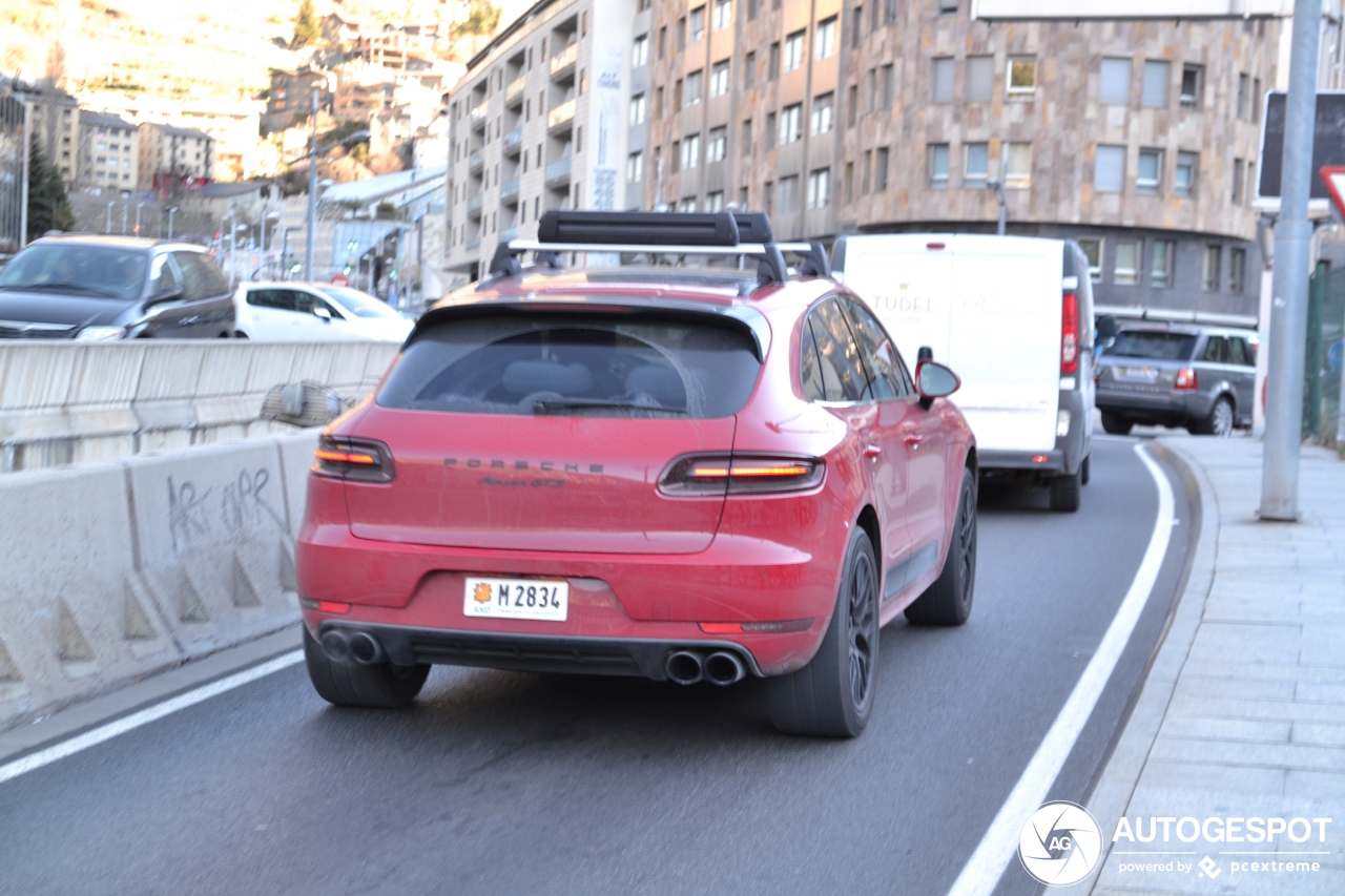 Porsche 95B Macan GTS