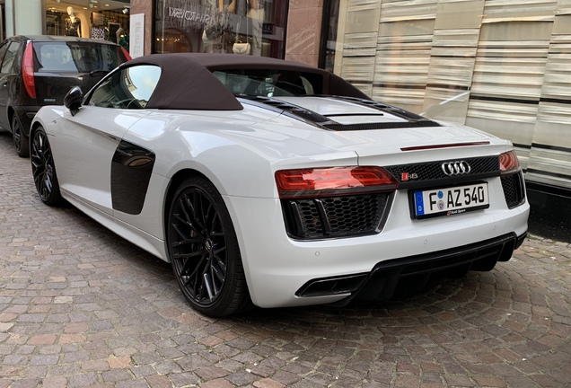 Audi R8 V10 Spyder 2016