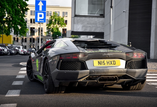 Lamborghini Aventador LP700-4