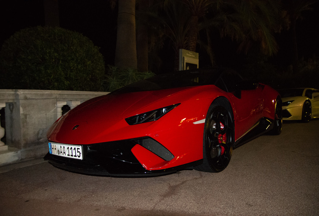 Lamborghini Huracán LP640-4 Performante Spyder