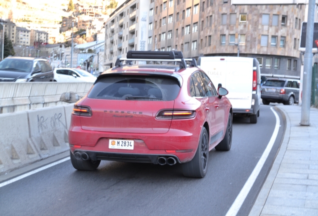 Porsche 95B Macan GTS