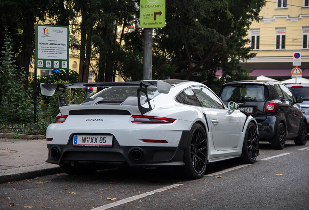 Porsche 991 GT2 RS Weissach Package