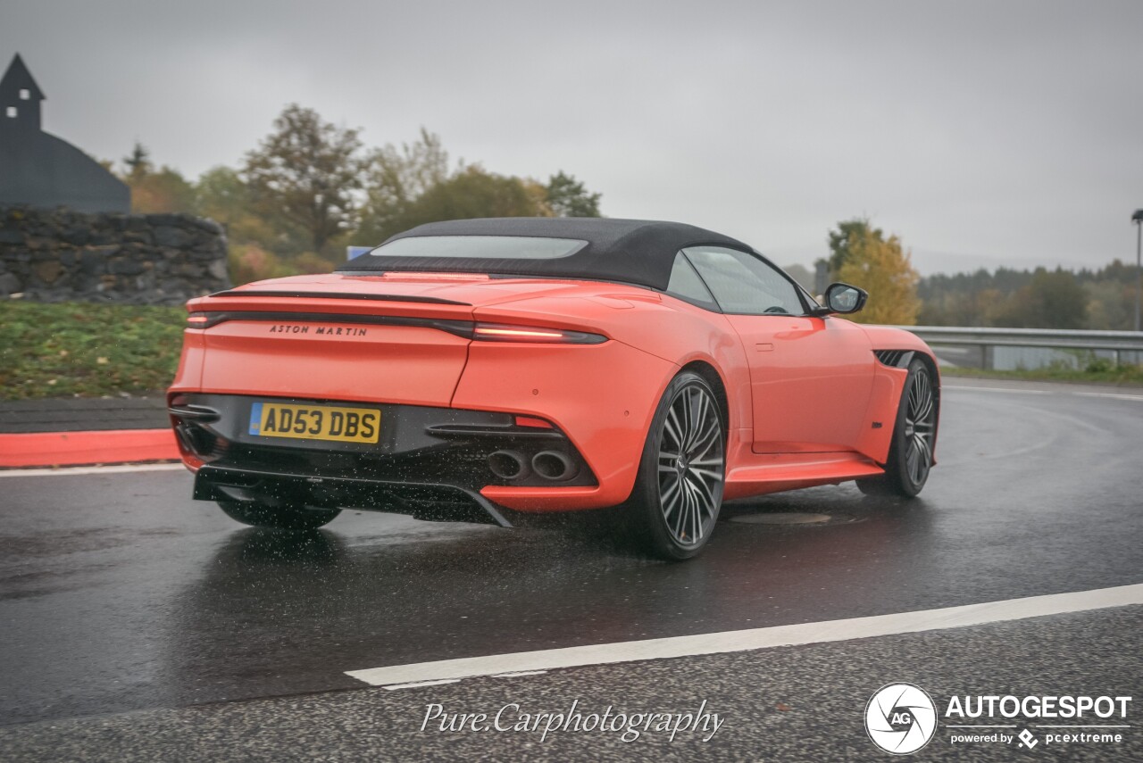 Aston Martin DBS Superleggera Volante