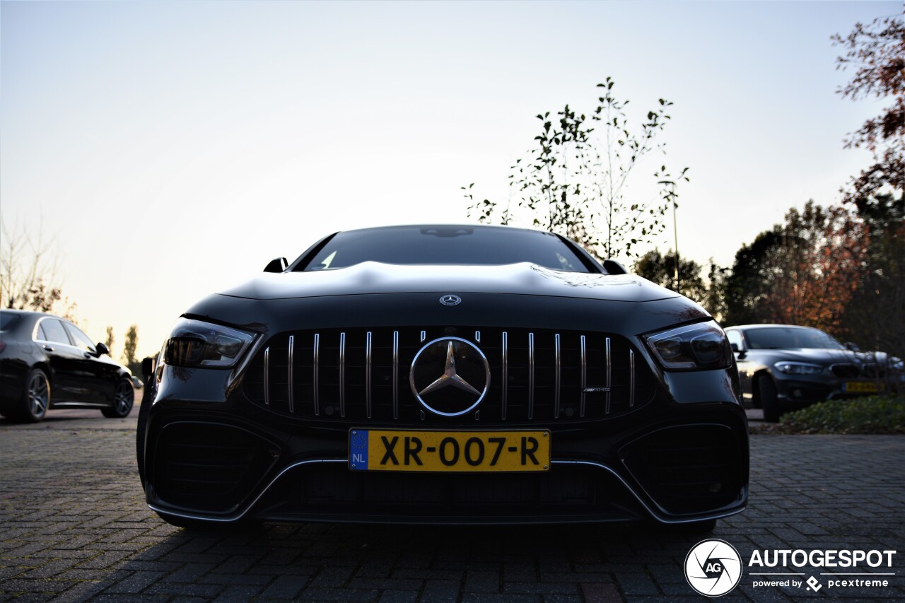 Mercedes-AMG GT 63 S X290