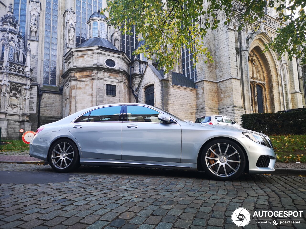 Mercedes-Benz S 63 AMG V222