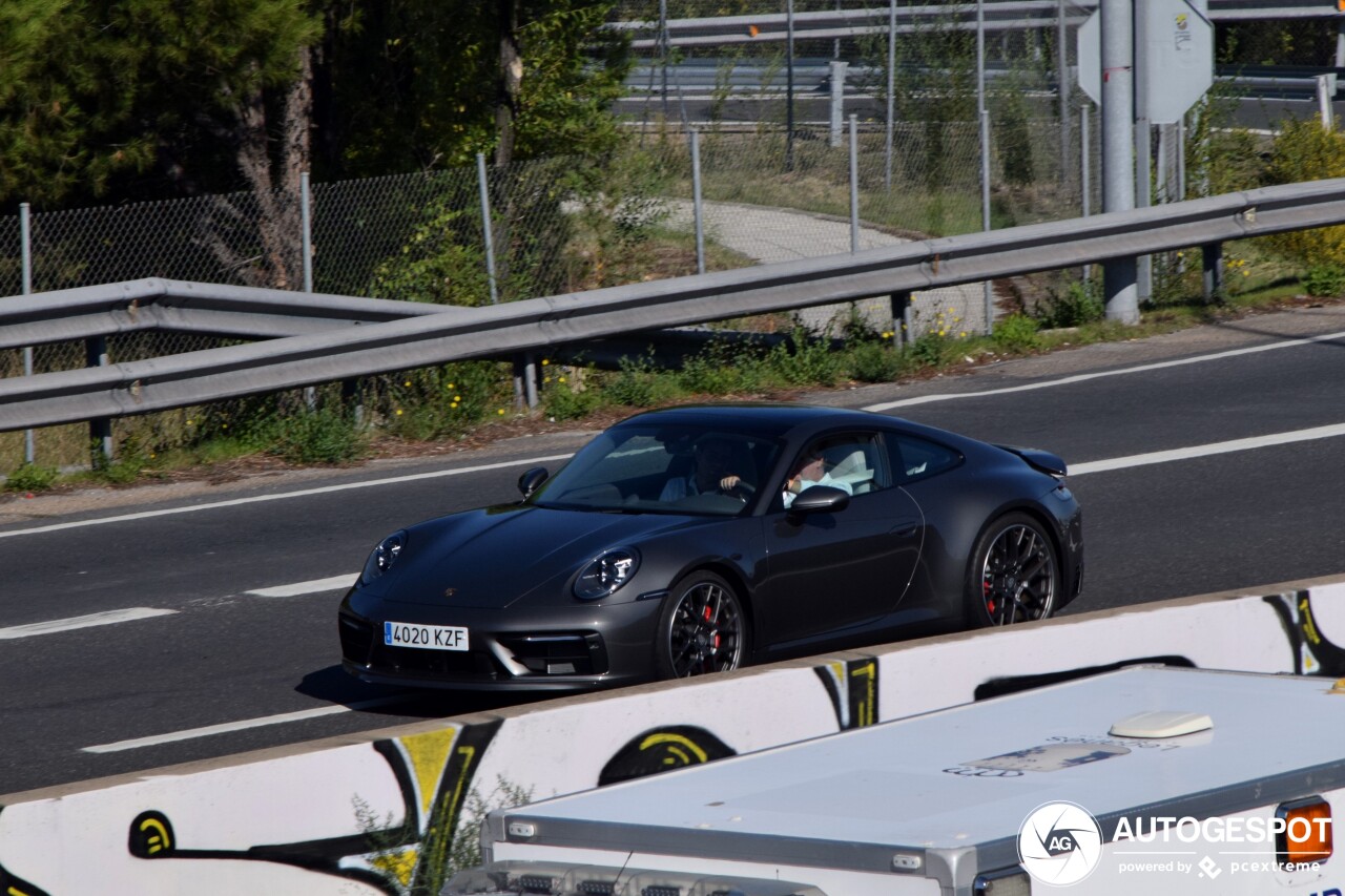 Porsche 992 Carrera 4S