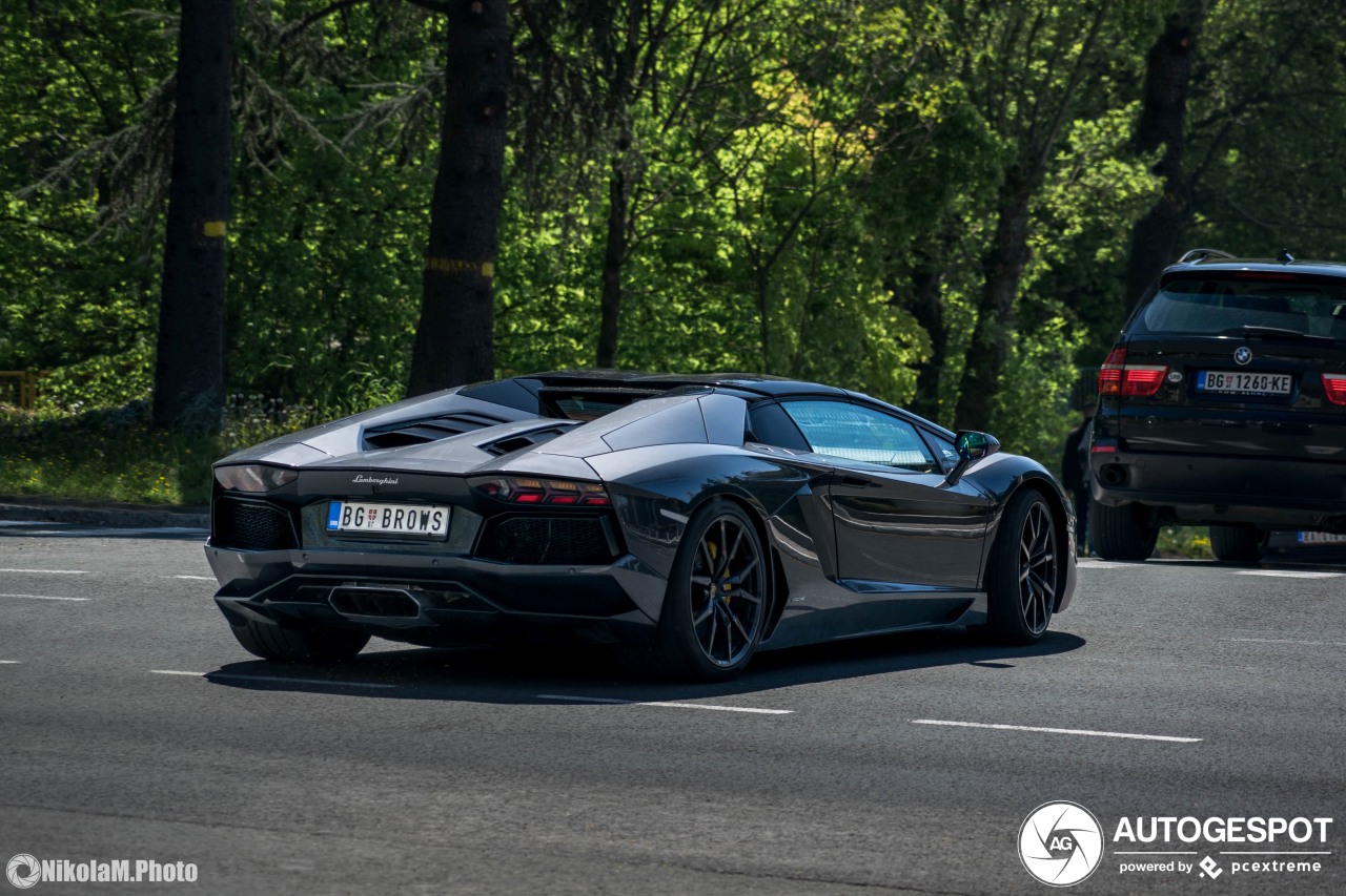 Lamborghini Aventador LP700-4 Roadster