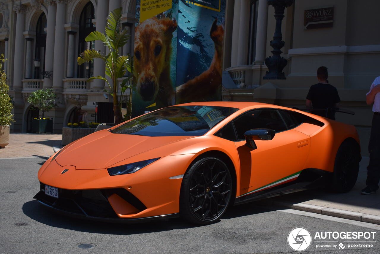 Lamborghini Huracán LP640-4 Performante