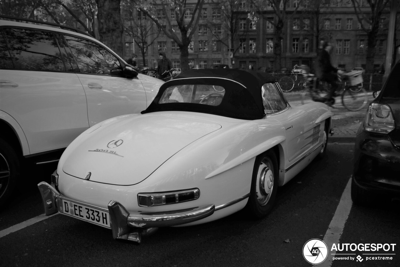 Mercedes-Benz 300SL Roadster