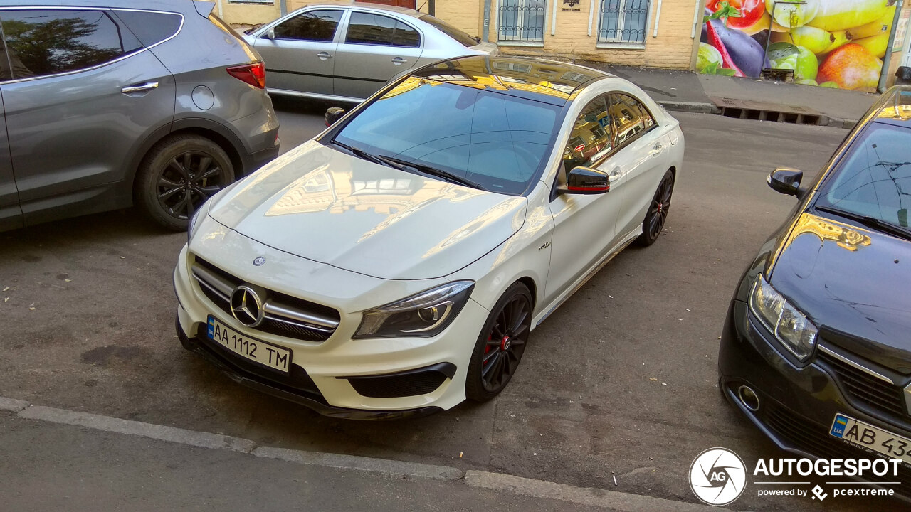 Mercedes-Benz CLA 45 AMG C117