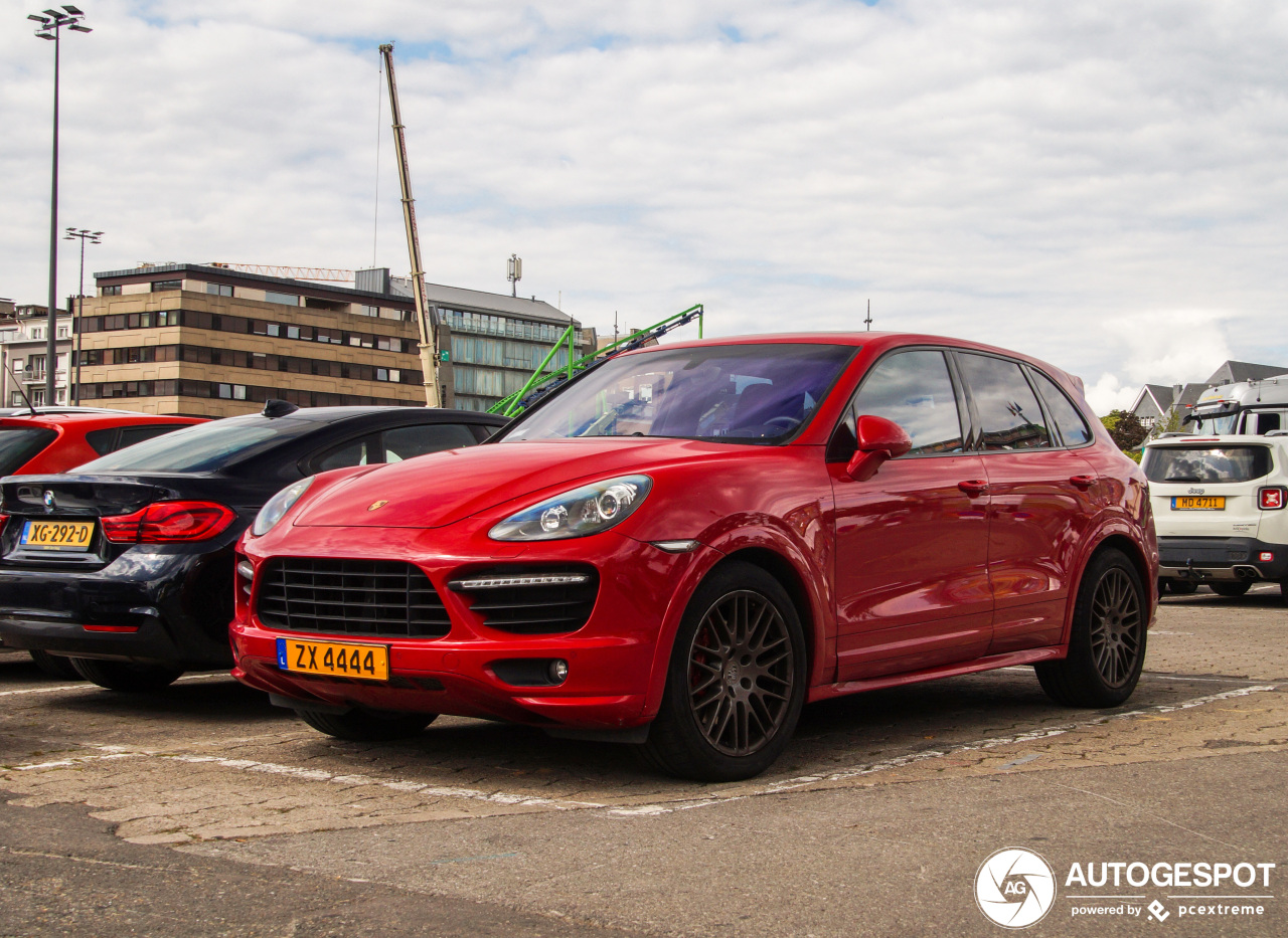 Porsche 958 Cayenne GTS