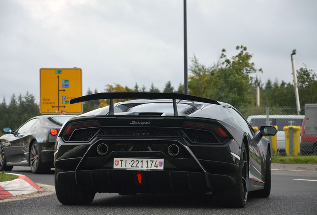 Lamborghini Huracán LP640-4 Performante