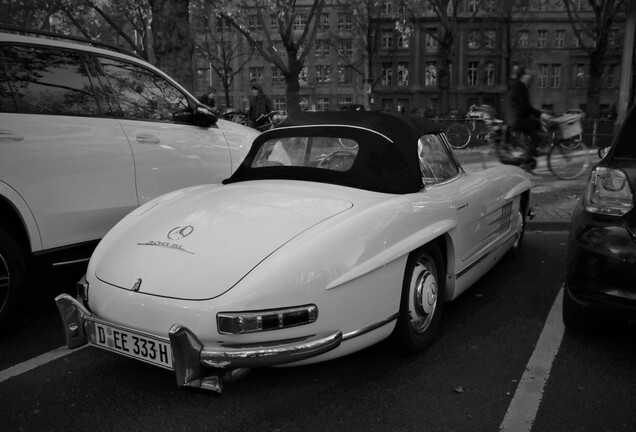 Mercedes-Benz 300SL Roadster