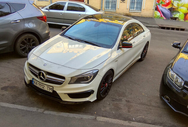 Mercedes-Benz CLA 45 AMG C117