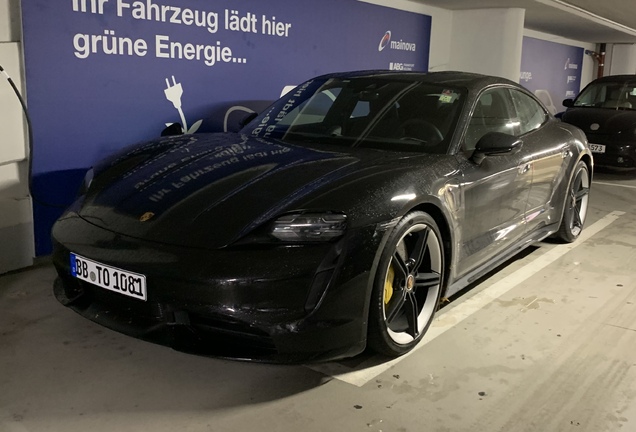 Porsche Taycan Turbo S